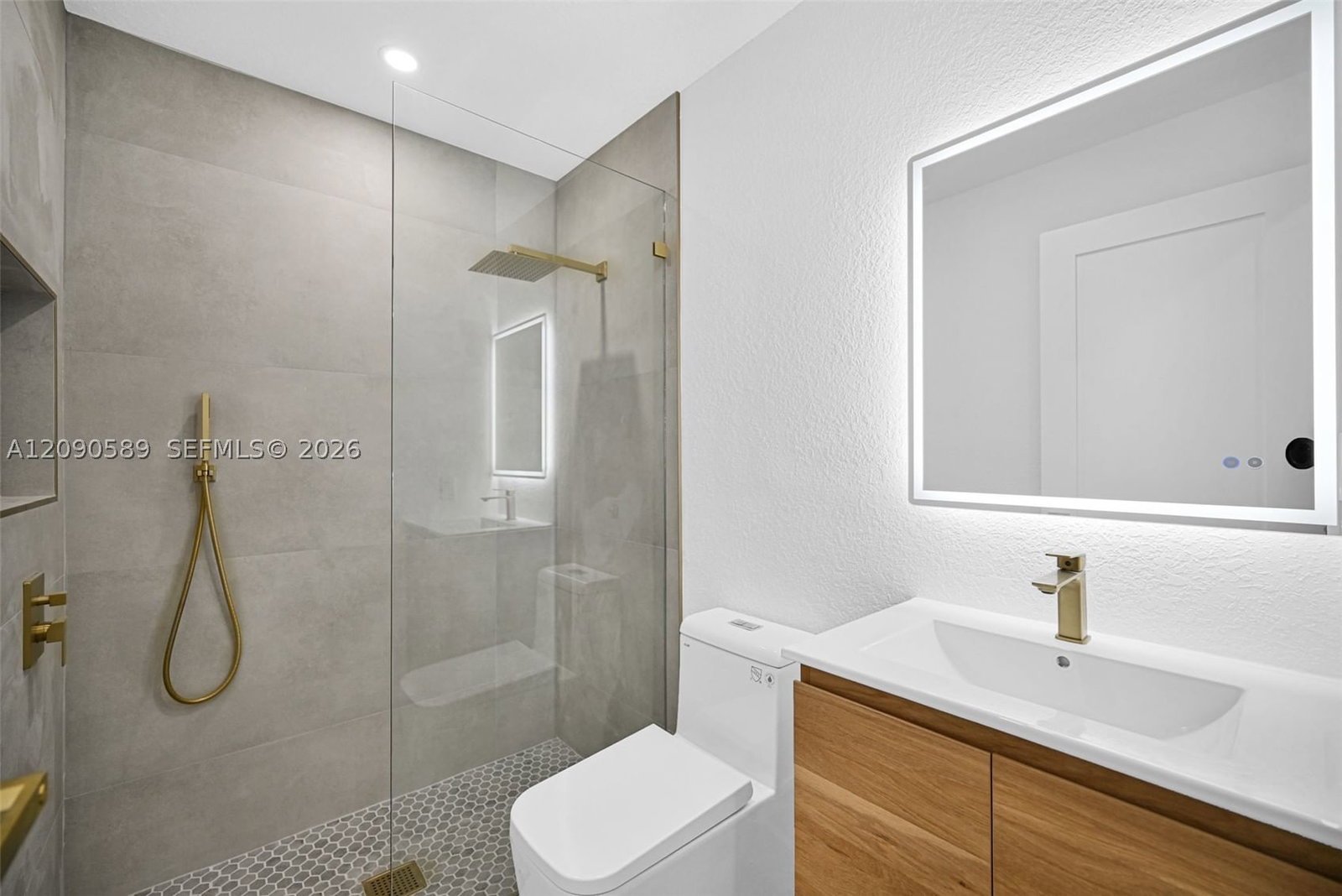 Real estate property located at 19301 52nd Ave, Miami-dade, Miami Gardens Manor Sec 5, Miami Gardens, FL