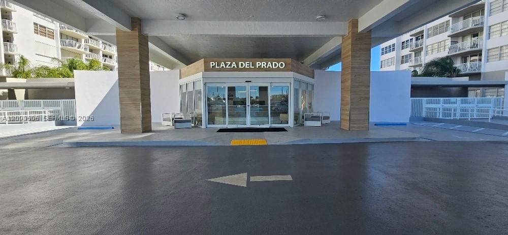 Real estate property located at 18041 Biscayne Blvd #203, Miami-dade, Del Prado Marina, Aventura, FL