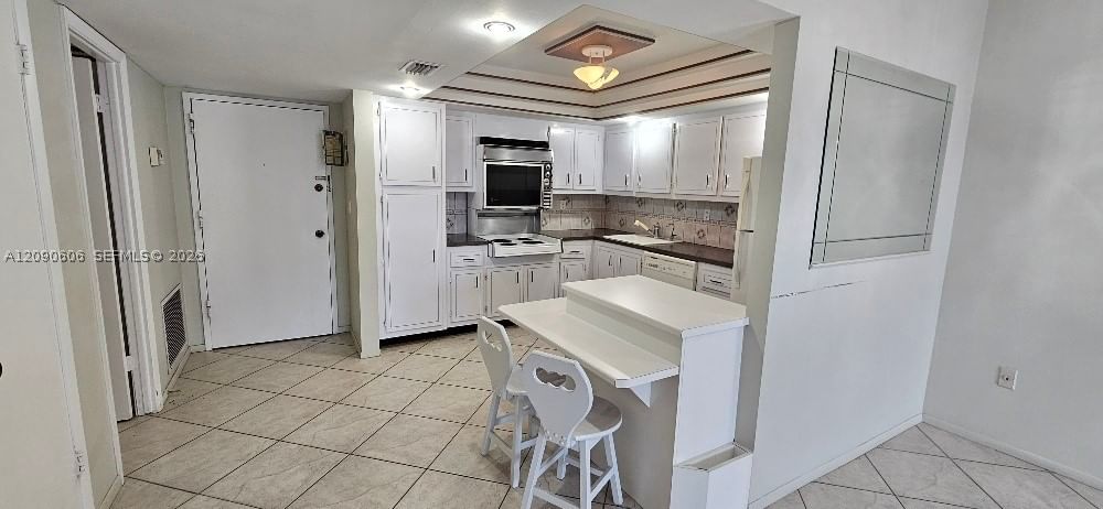 Real estate property located at 18041 Biscayne Blvd #203, Miami-dade, Del Prado Marina, Aventura, FL