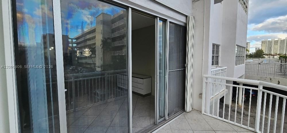 Real estate property located at 18041 Biscayne Blvd #203, Miami-dade, Del Prado Marina, Aventura, FL