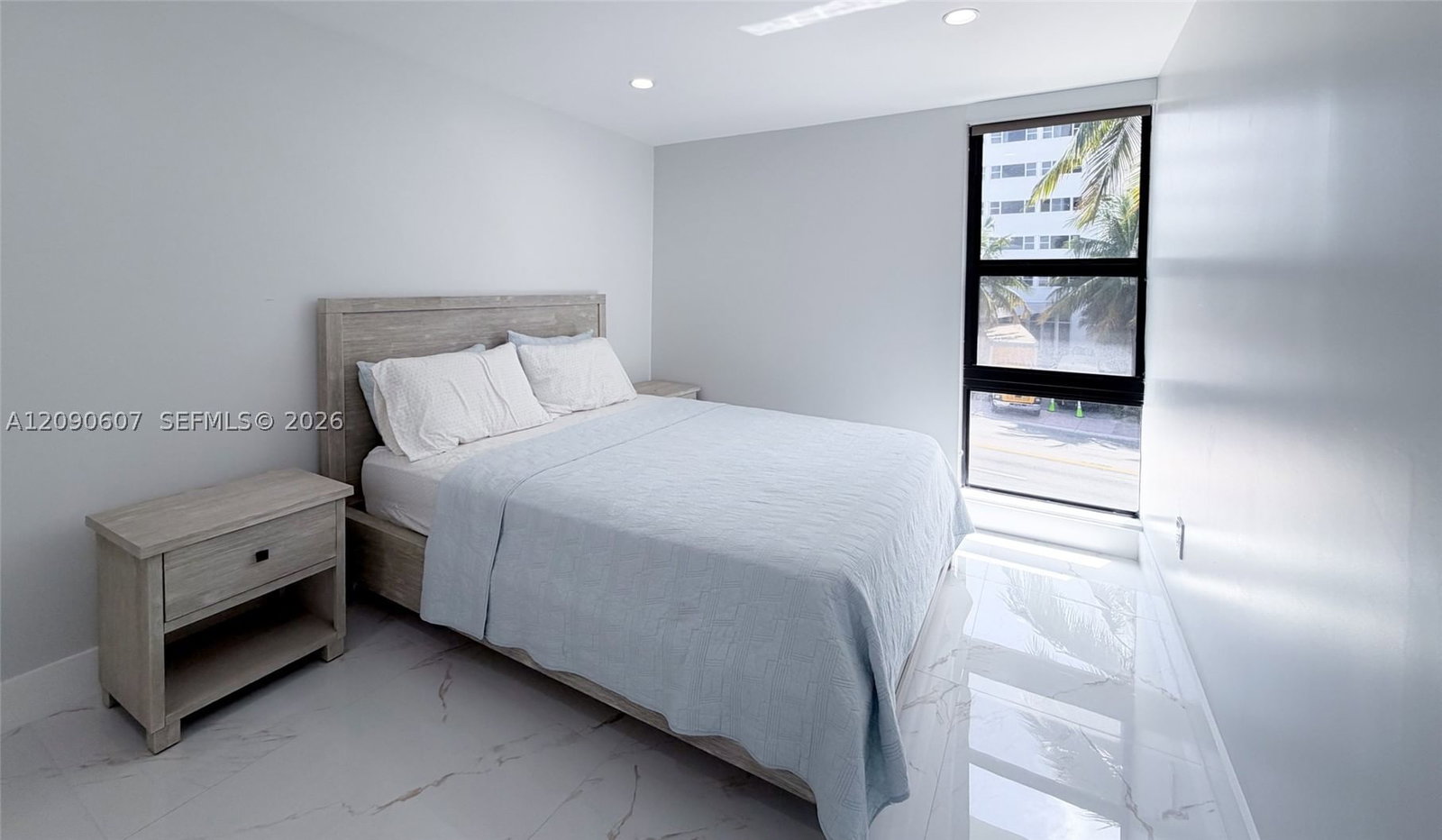 Real estate property located at 1800 Collins Ave #3B, Miami-dade, Tower 1800 Condo, Miami Beach, FL