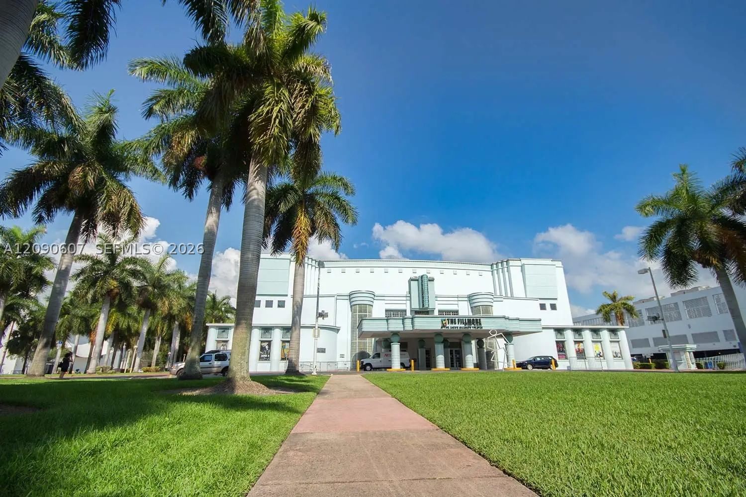 Real estate property located at 1800 Collins Ave #3B, Miami-dade, Tower 1800 Condo, Miami Beach, FL