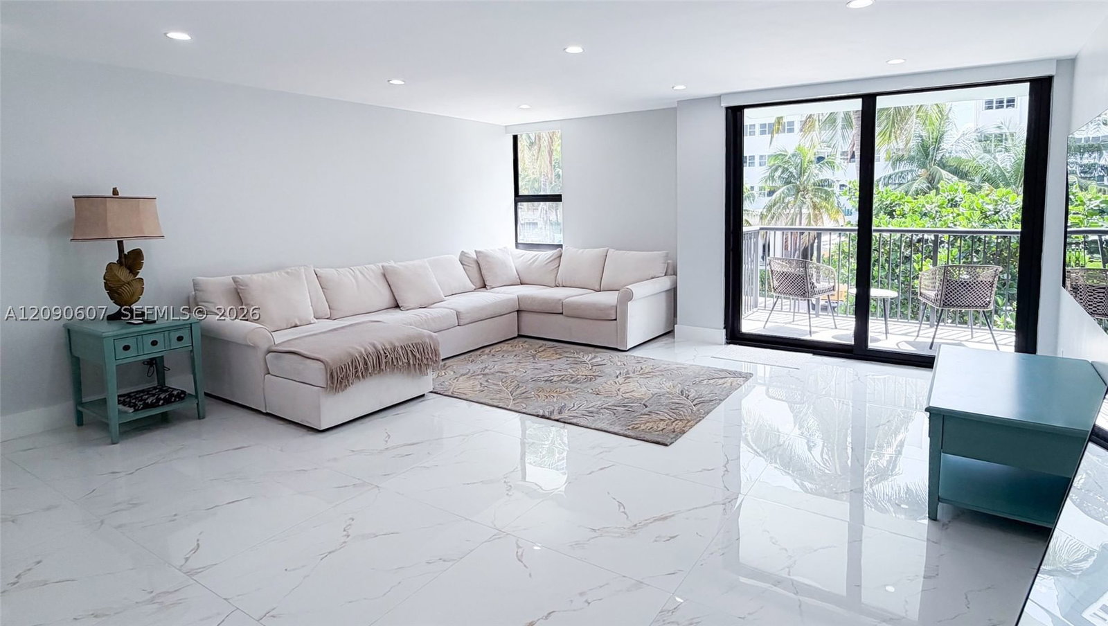 Real estate property located at 1800 Collins Ave #3B, Miami-dade, Tower 1800 Condo, Miami Beach, FL