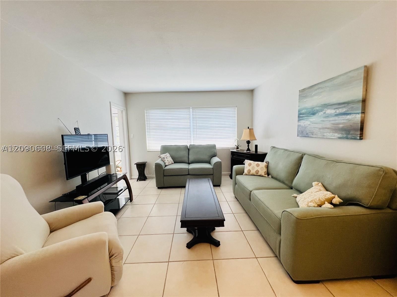 Real estate property located at 5002 35th St #306, Broward, Usnee Gardens Condo, Lauderdale Lakes, FL
