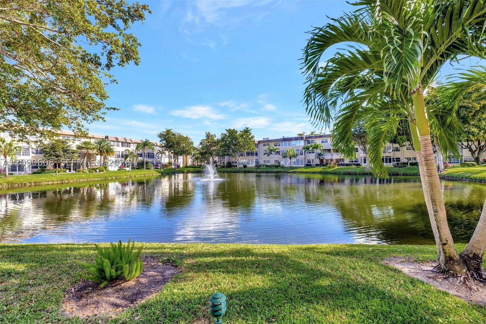 Real estate property located at 5002 35th St #306, Broward, Usnee Gardens Condo, Lauderdale Lakes, FL