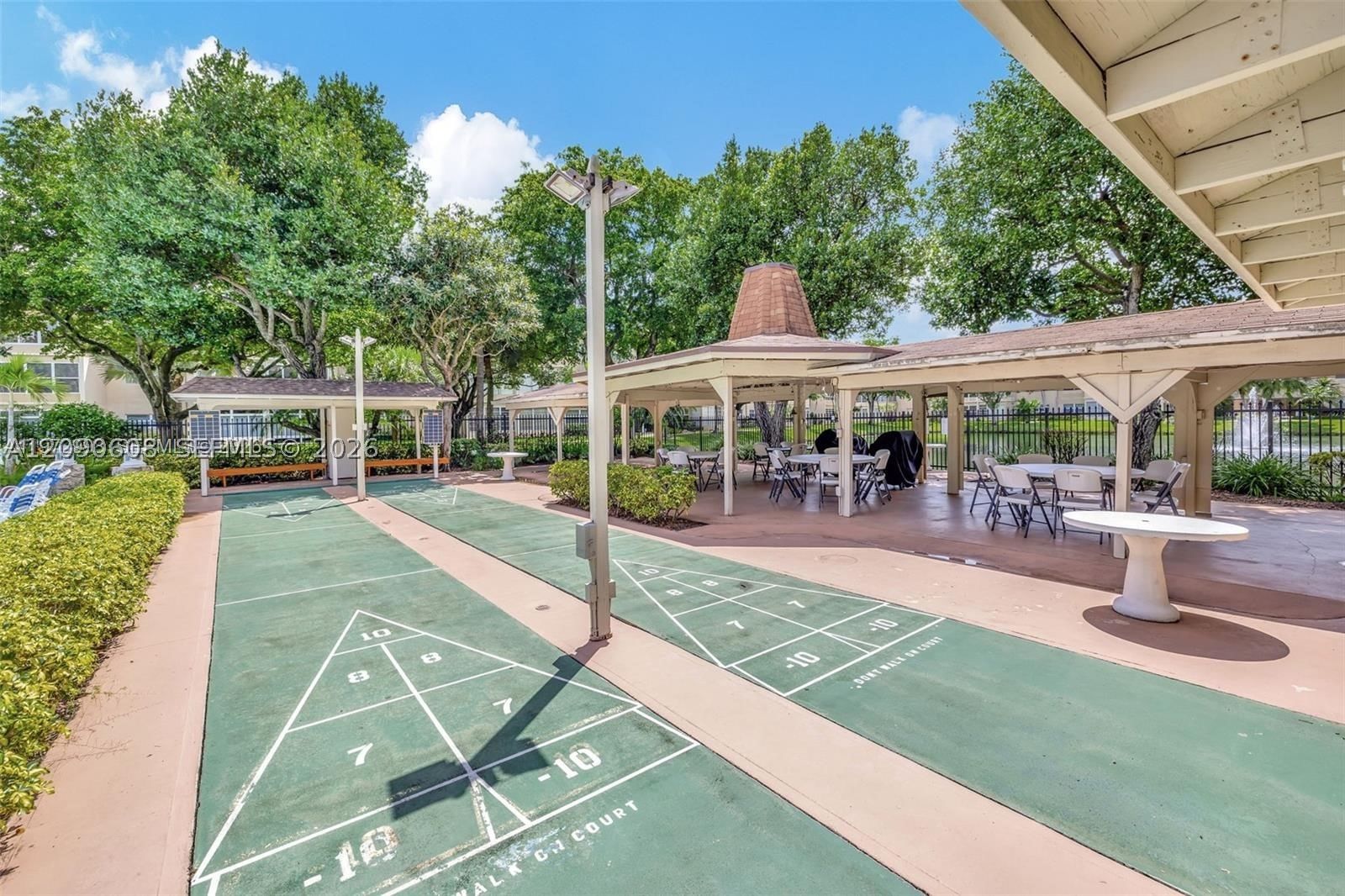 Real estate property located at 5002 35th St #306, Broward, Usnee Gardens Condo, Lauderdale Lakes, FL