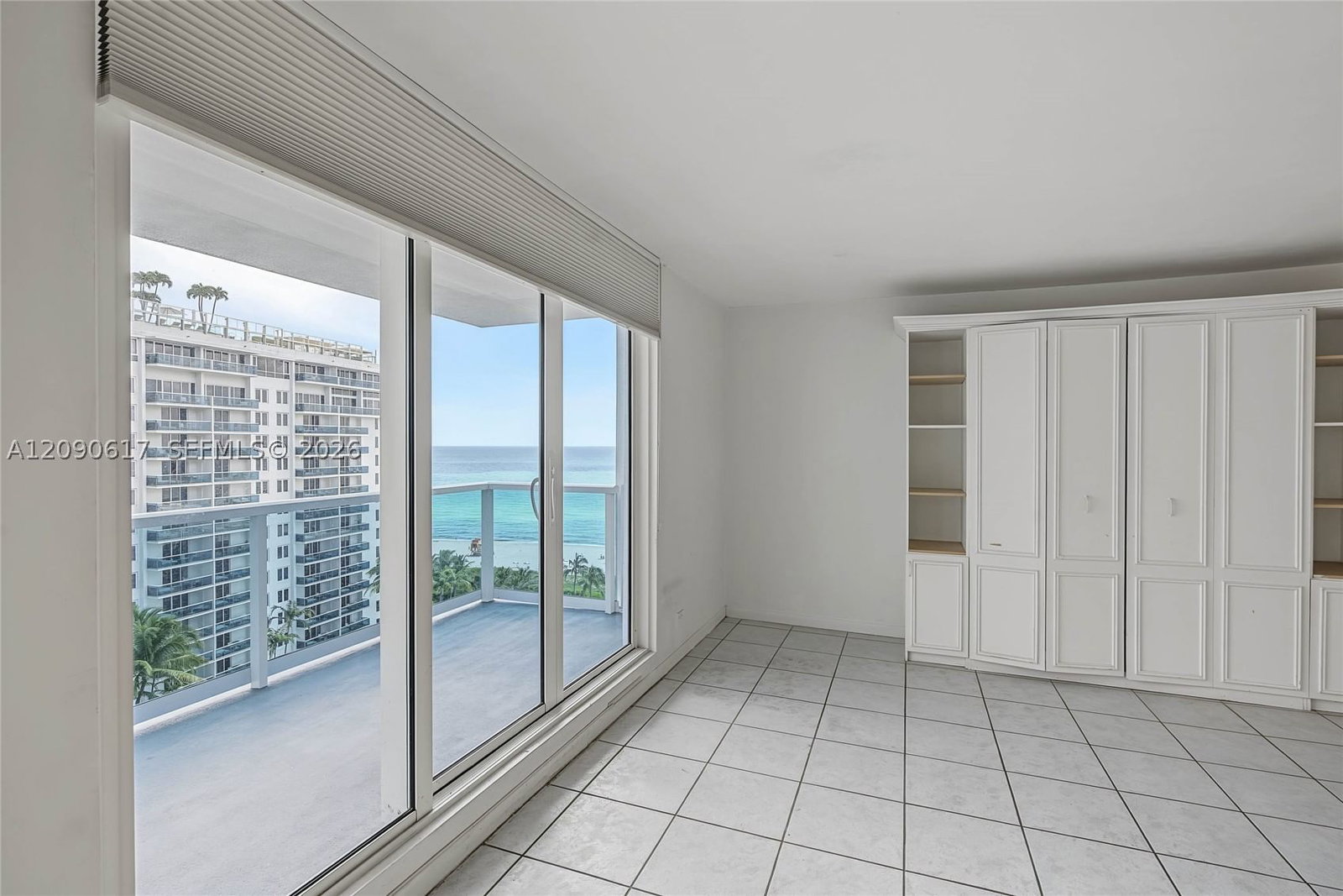 Real estate property located at 2301 Collins Ave #1420, Miami-dade, Roney Palace, Miami Beach, FL
