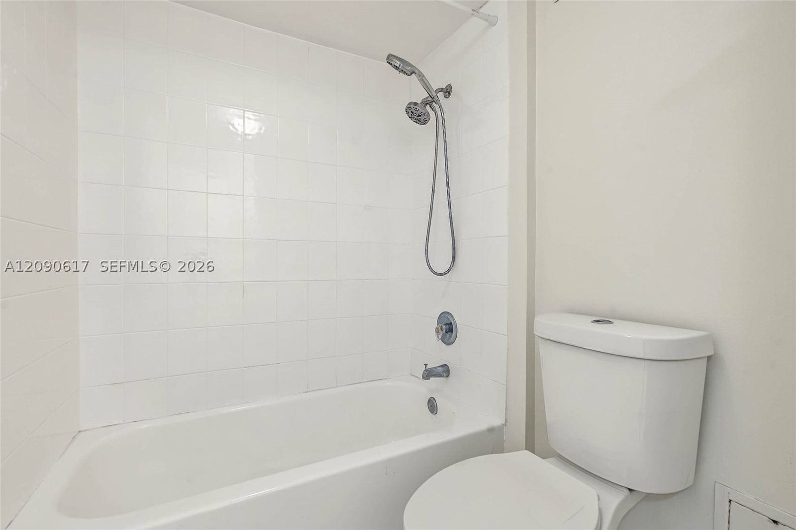 Real estate property located at 2301 Collins Ave #1420, Miami-dade, Roney Palace, Miami Beach, FL