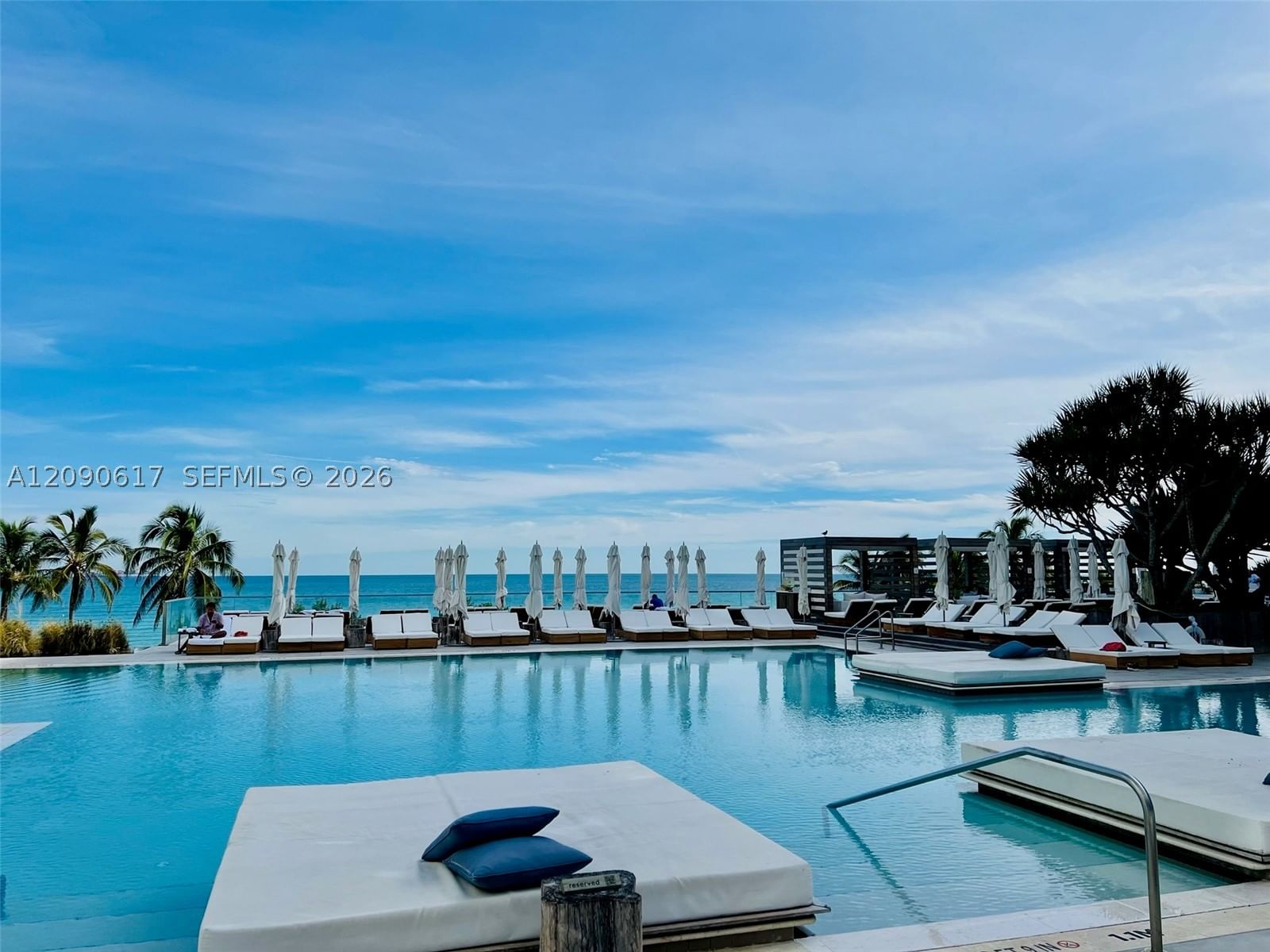 Real estate property located at 2301 Collins Ave #1420, Miami-dade, Roney Palace, Miami Beach, FL