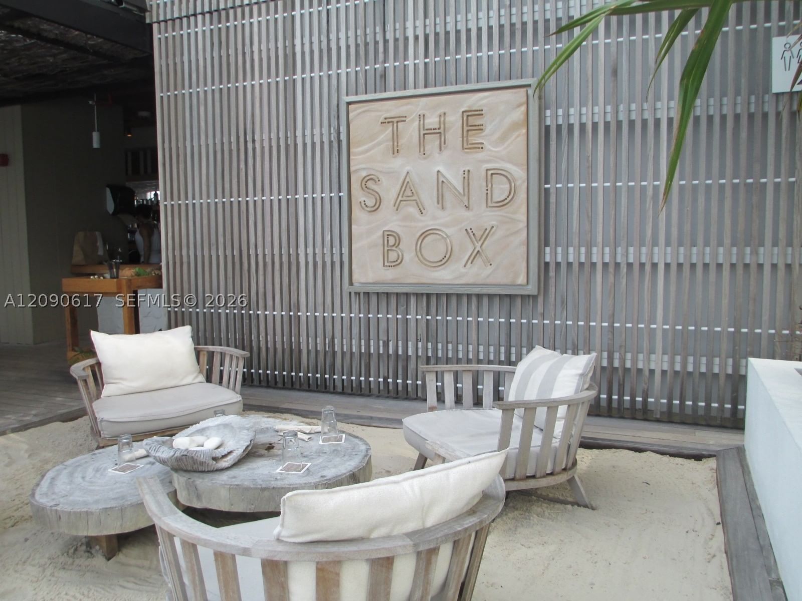 Real estate property located at 2301 Collins Ave #1420, Miami-dade, Roney Palace, Miami Beach, FL