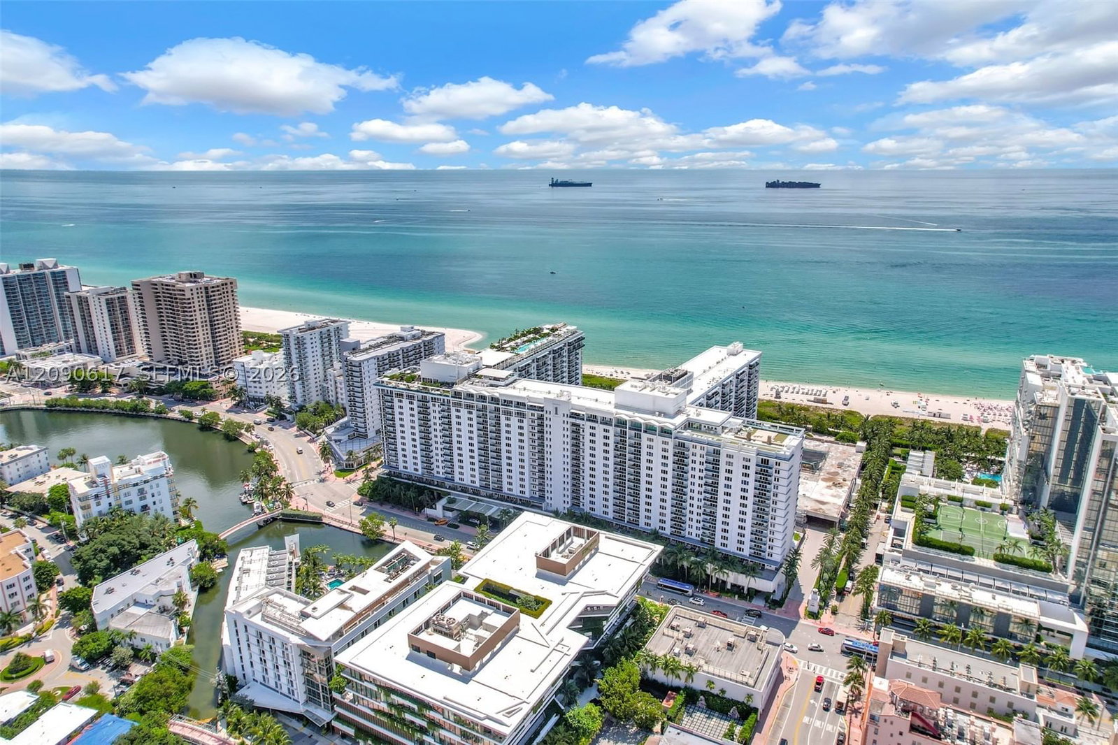 Real estate property located at 2301 Collins Ave #1420, Miami-dade, Roney Palace, Miami Beach, FL