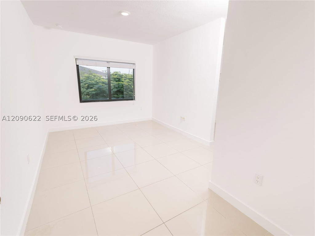 Real estate property located at 111 12th Ct, Miami-dade, Aurora Subdivision, Florida City, FL
