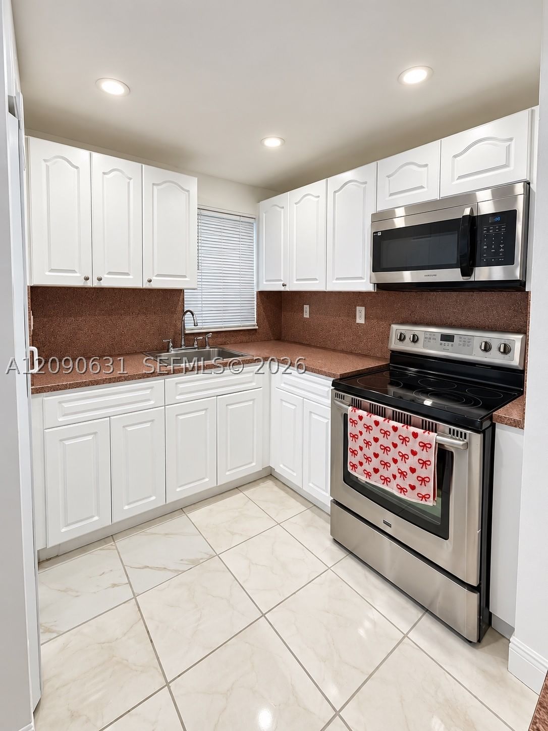 Real estate property located at 816 87th Ave #203, Miami-dade, Pinebark Condo No 1, Miami, FL