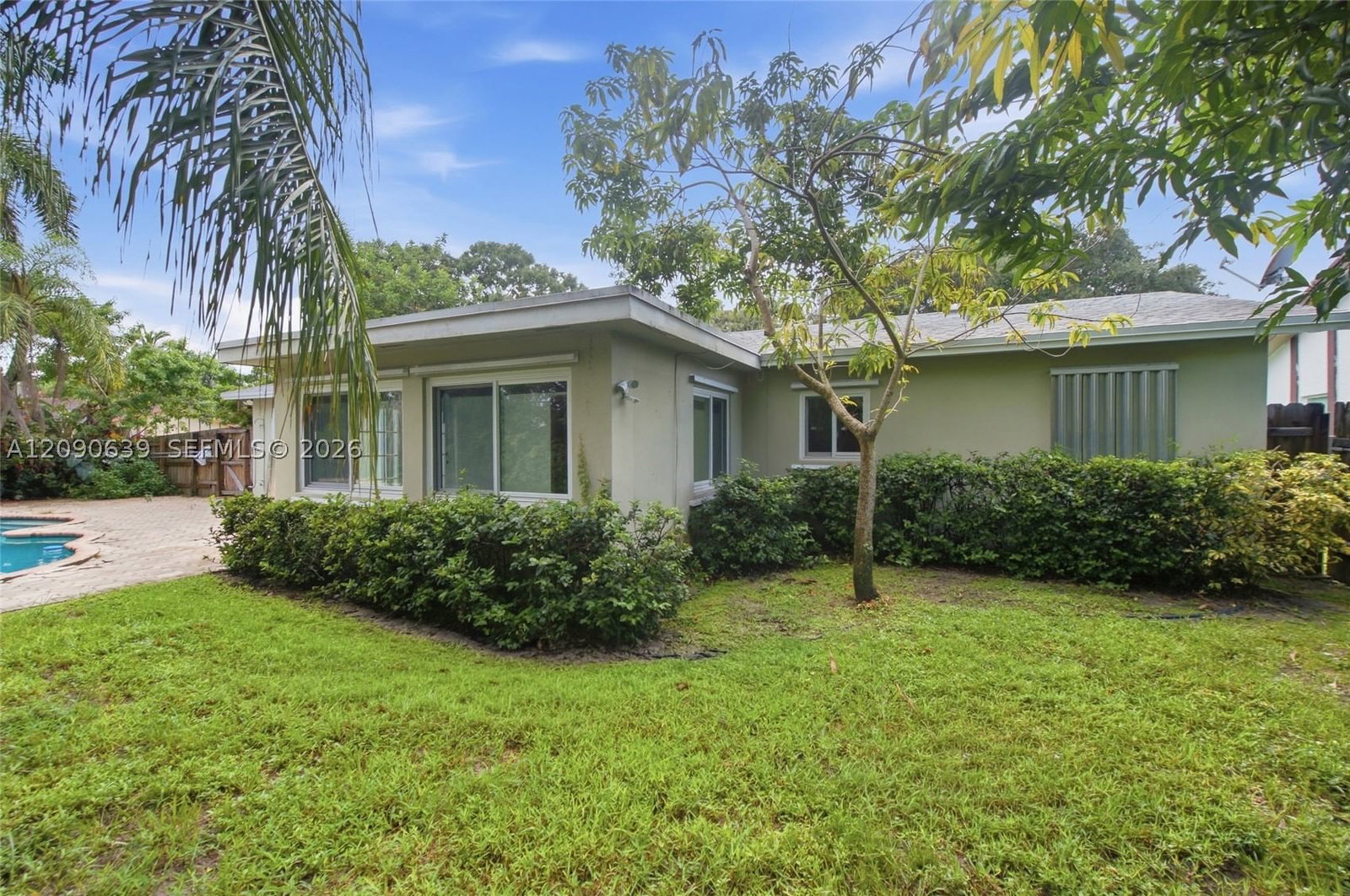 Real estate property located at 6700 22nd Ter, Broward, Palm Aire Village 3rd Sec, Fort Lauderdale, FL