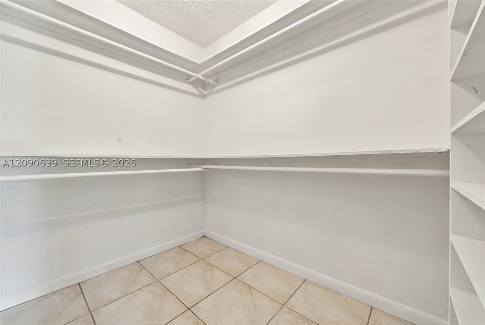 Real estate property located at 6700 22nd Ter, Broward, Palm Aire Village 3rd Sec, Fort Lauderdale, FL
