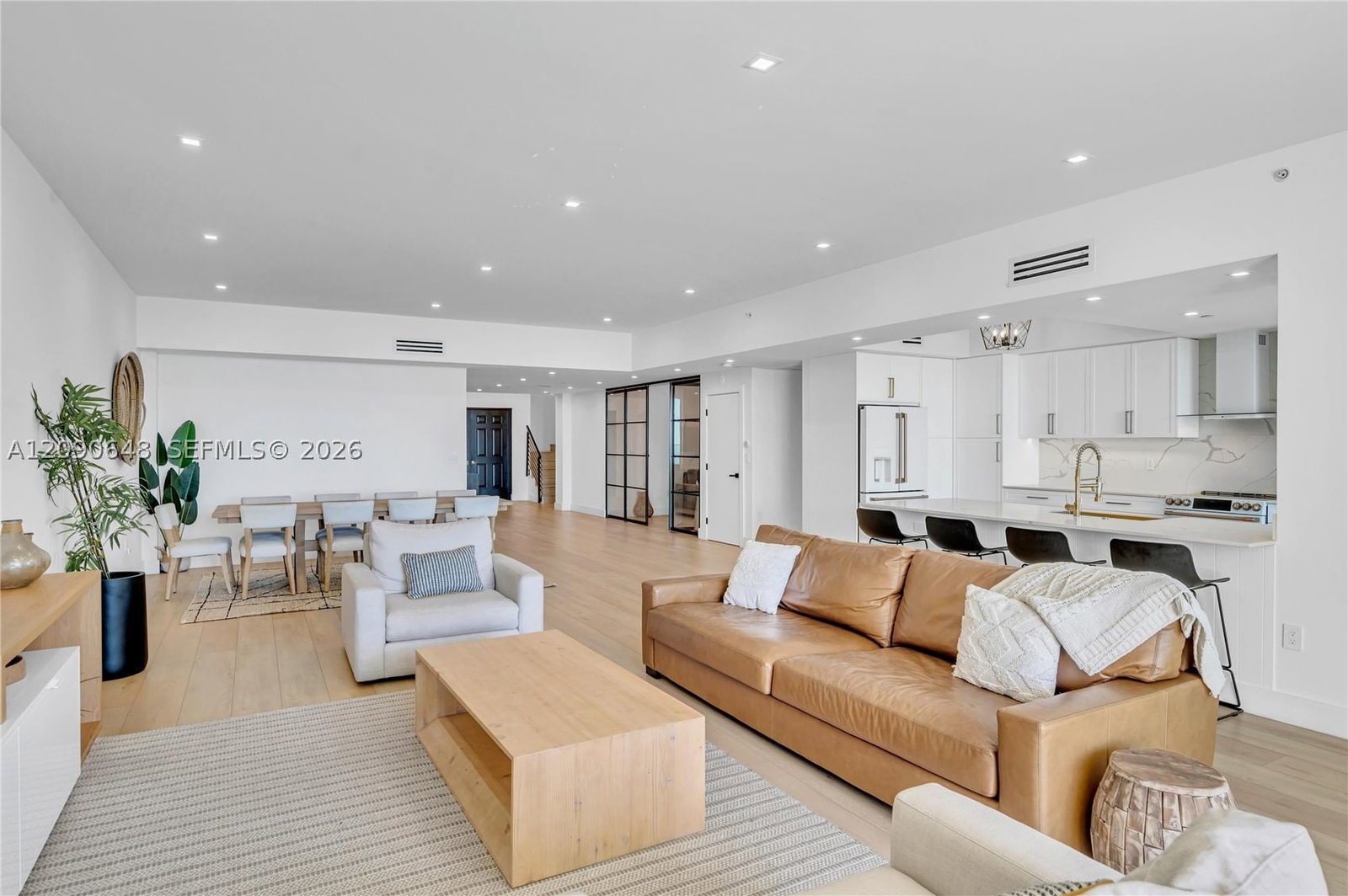 Real estate property located at 3330 190th St UPH11, Miami-dade, Aventura Marina Condo Num, Aventura, FL