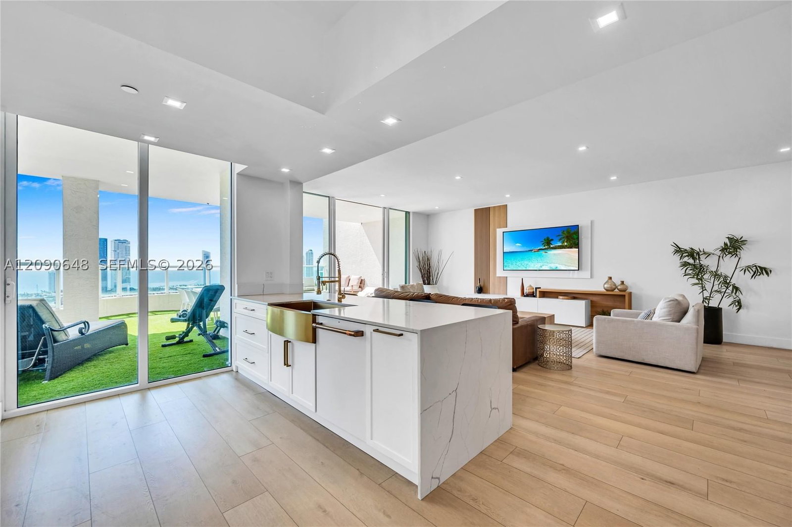 Real estate property located at 3330 190th St UPH11, Miami-dade, Aventura Marina Condo Num, Aventura, FL
