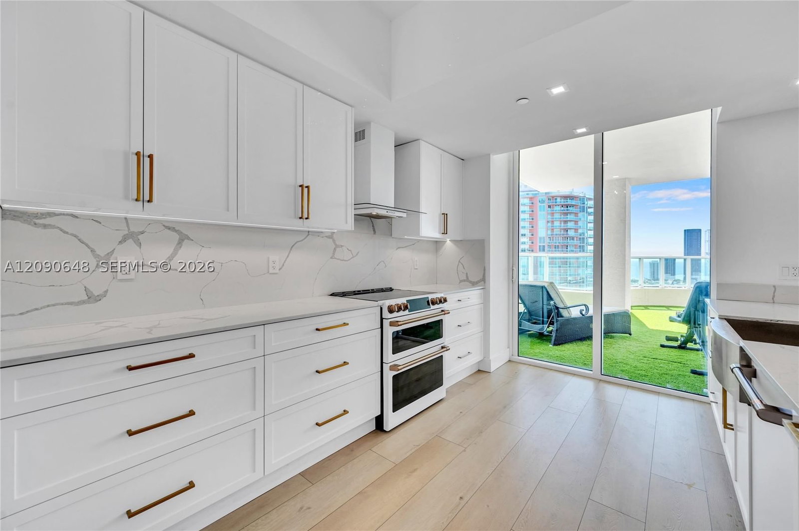 Real estate property located at 3330 190th St UPH11, Miami-dade, Aventura Marina Condo Num, Aventura, FL