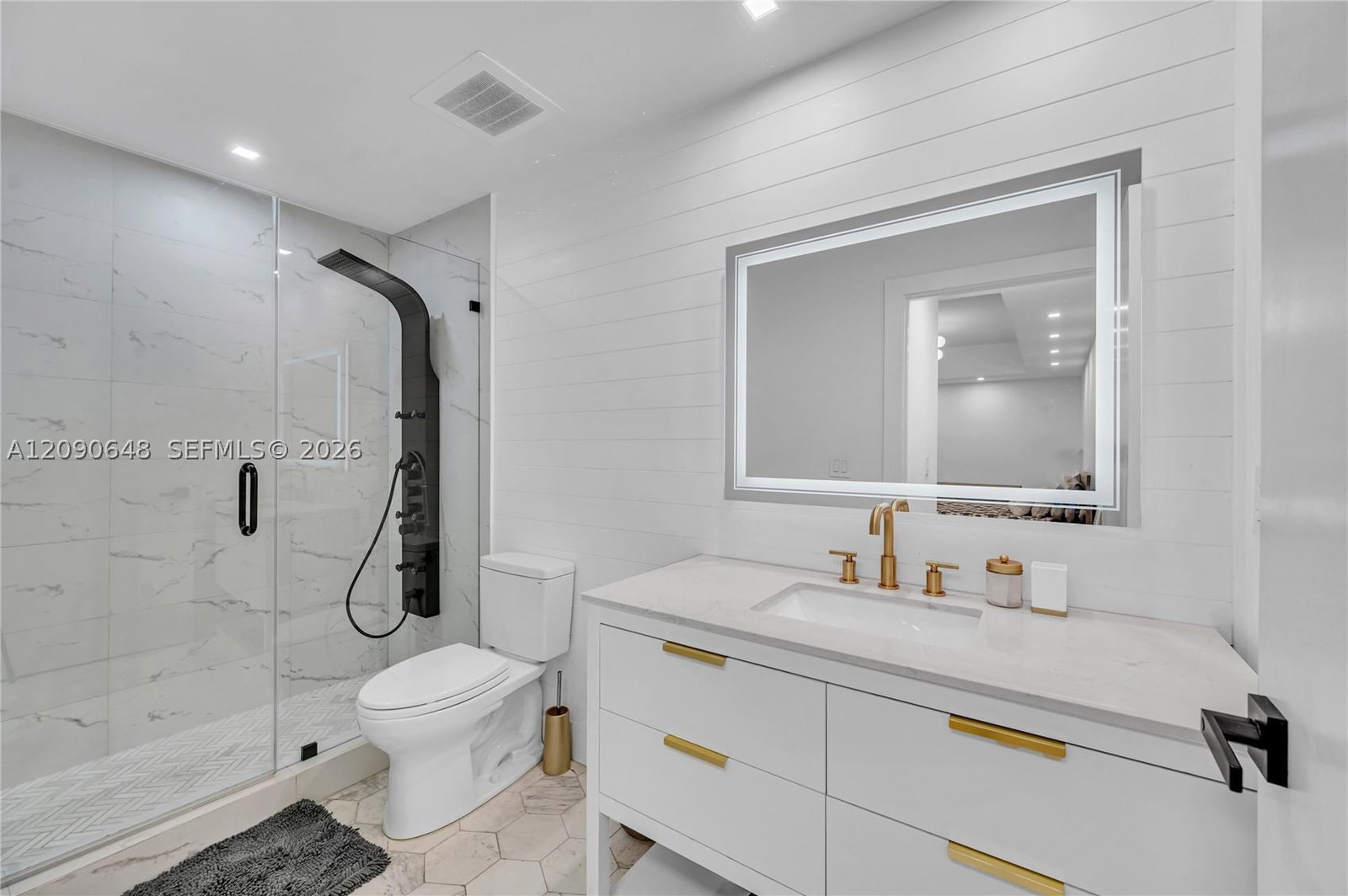Real estate property located at 3330 190th St UPH11, Miami-dade, Aventura Marina Condo Num, Aventura, FL