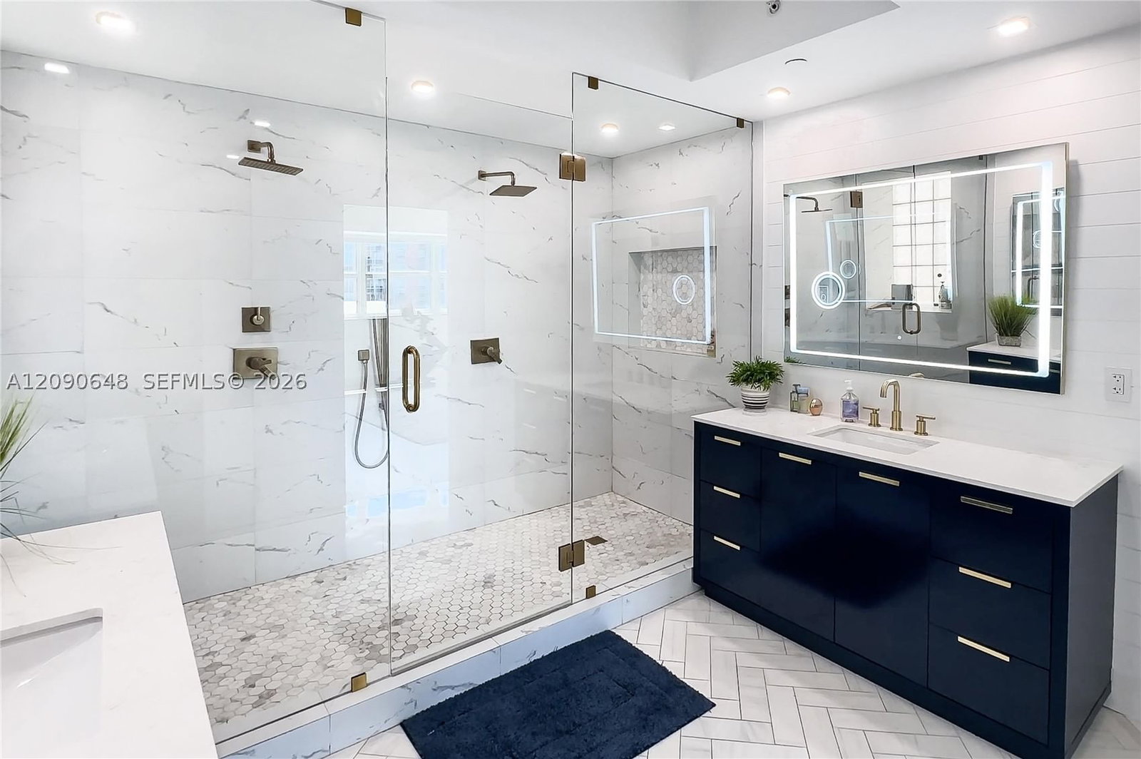 Real estate property located at 3330 190th St UPH11, Miami-dade, Aventura Marina Condo Num, Aventura, FL