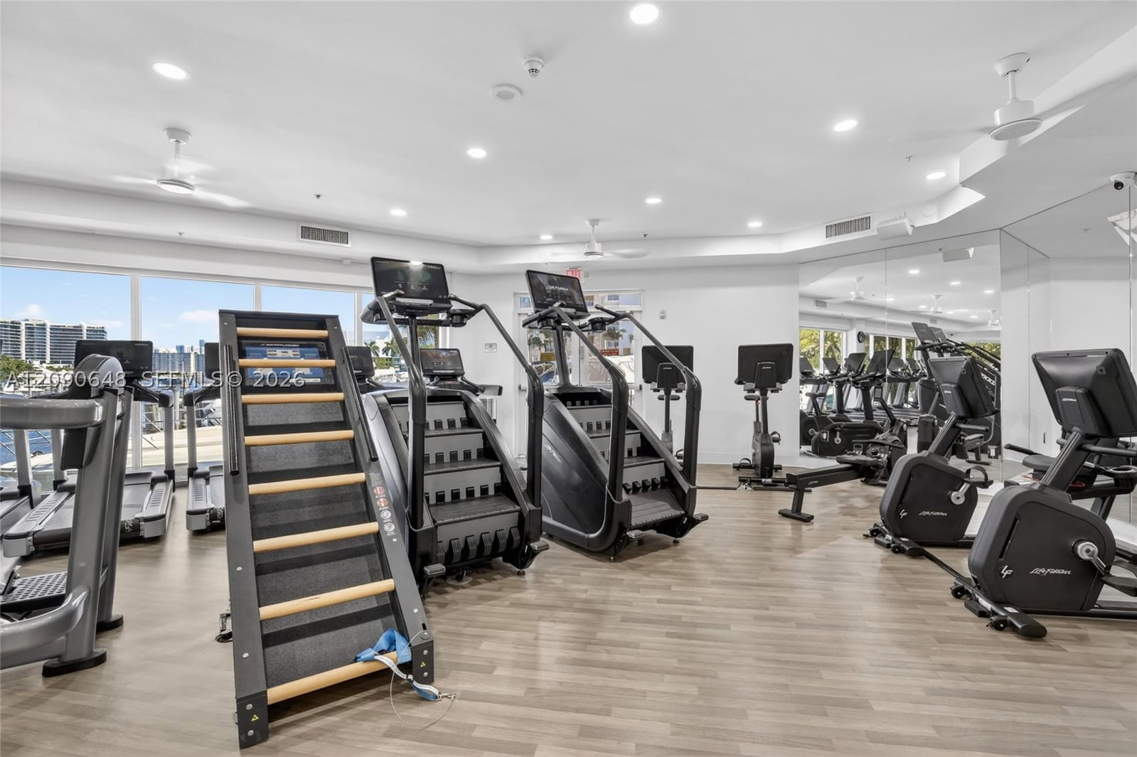 Real estate property located at 3330 190th St UPH11, Miami-dade, Aventura Marina Condo Num, Aventura, FL