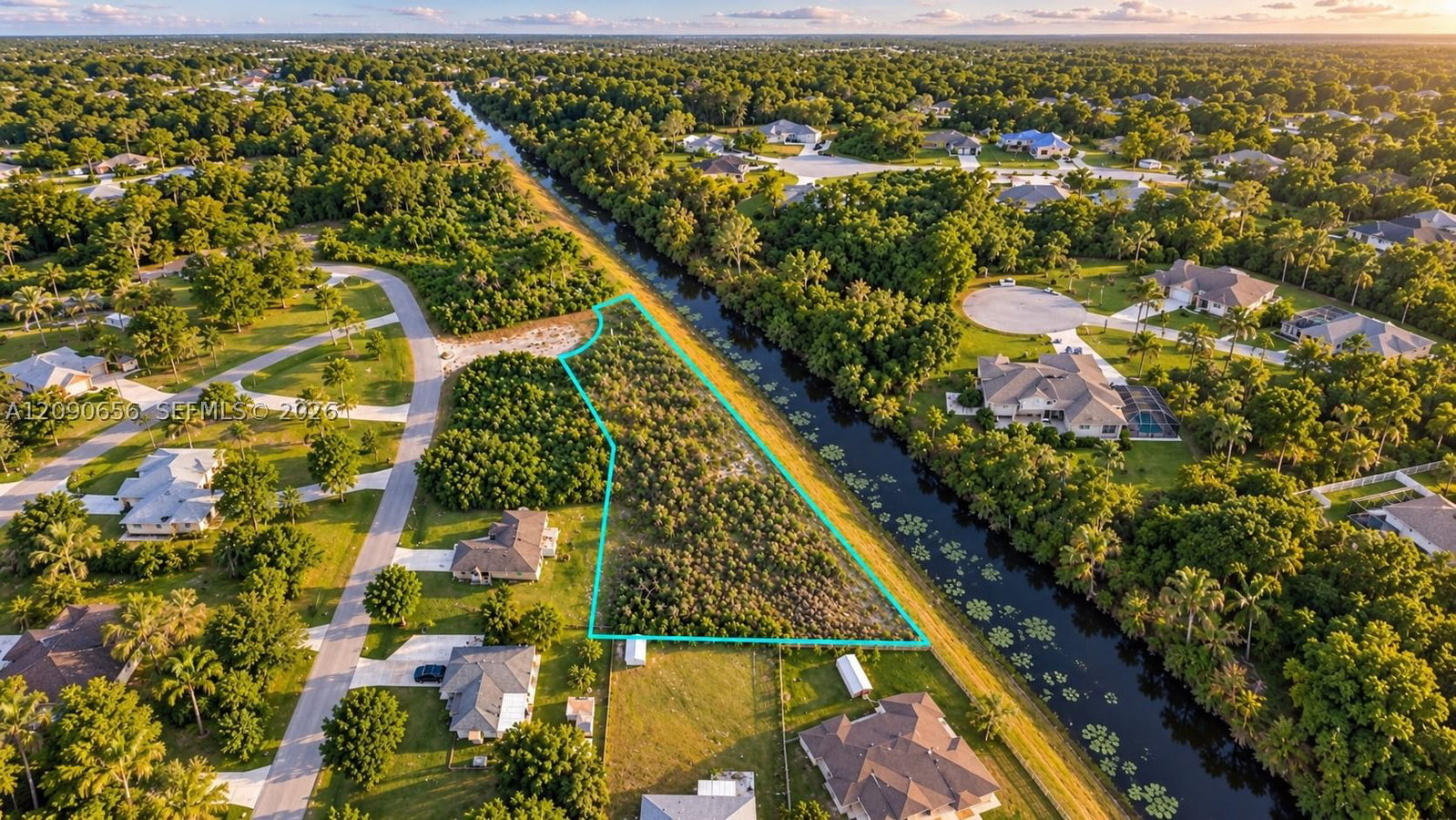 Real estate property located at 1126/1128 CAPP CT, Lee, Leigh Acres Unit 4, Lehigh Acres, FL