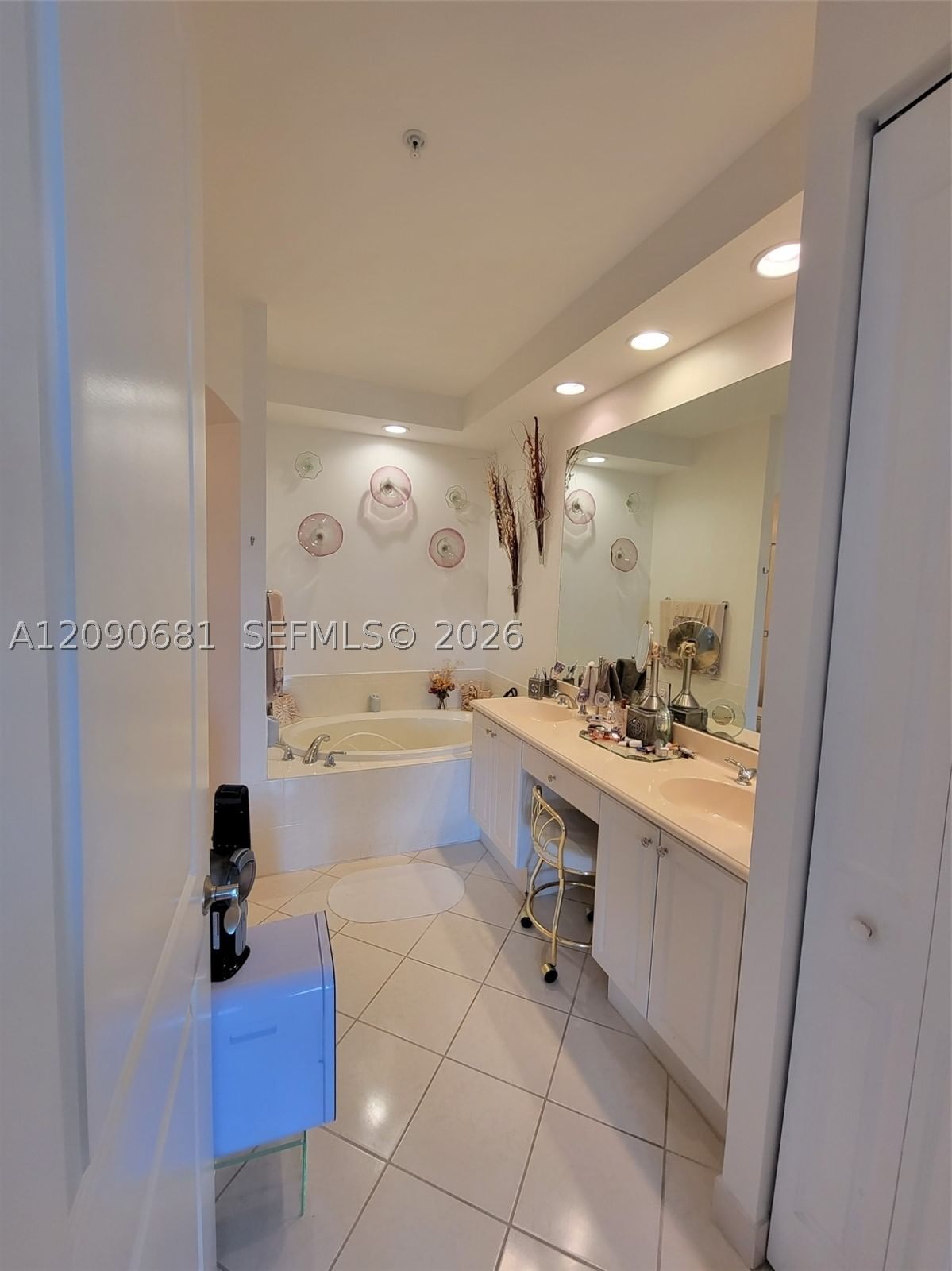 Real estate property located at 3020 125th Ave #319, Broward, Villa Flora Condo, Sunrise, FL