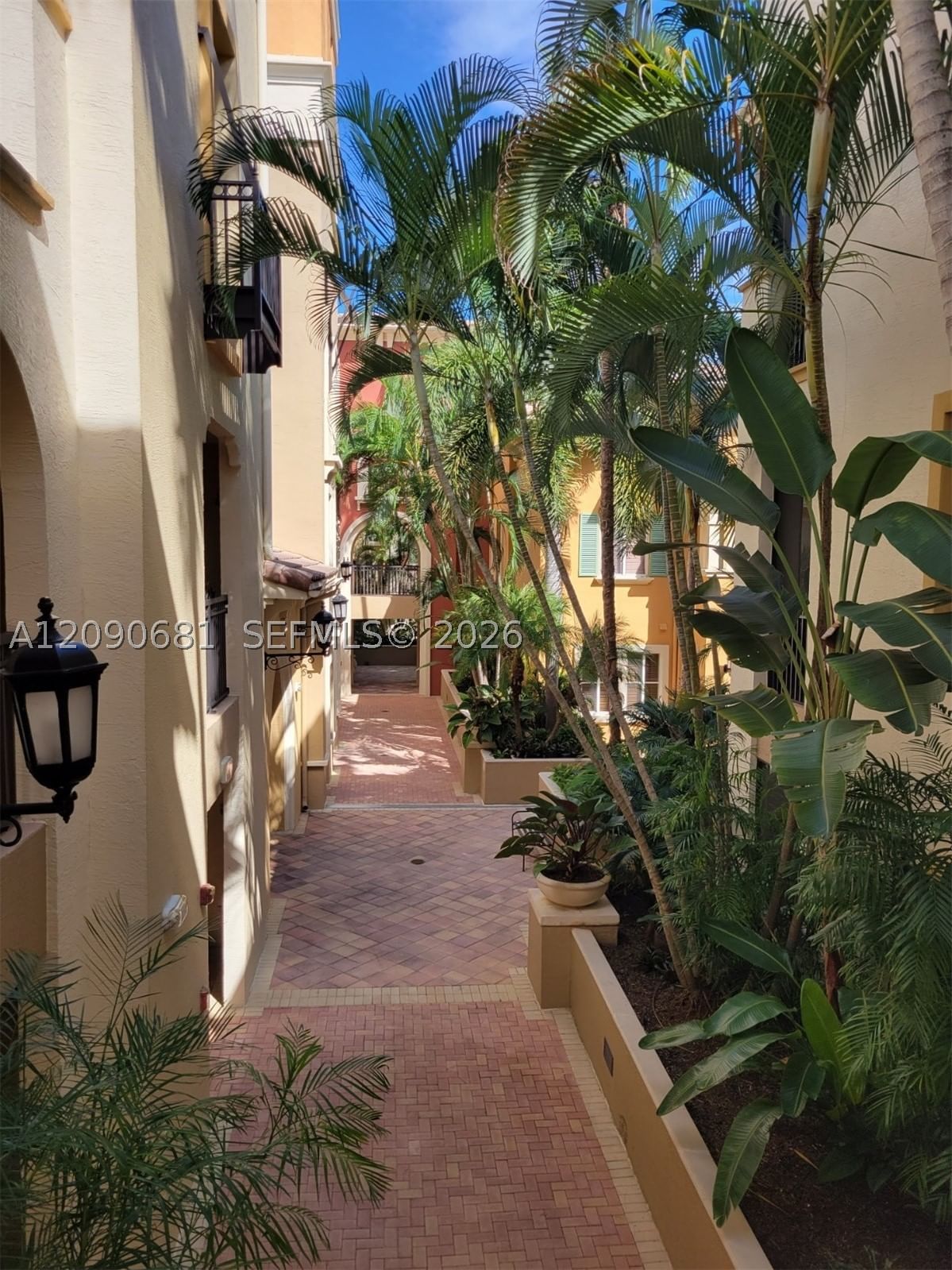 Real estate property located at 3020 125th Ave #319, Broward, Villa Flora Condo, Sunrise, FL