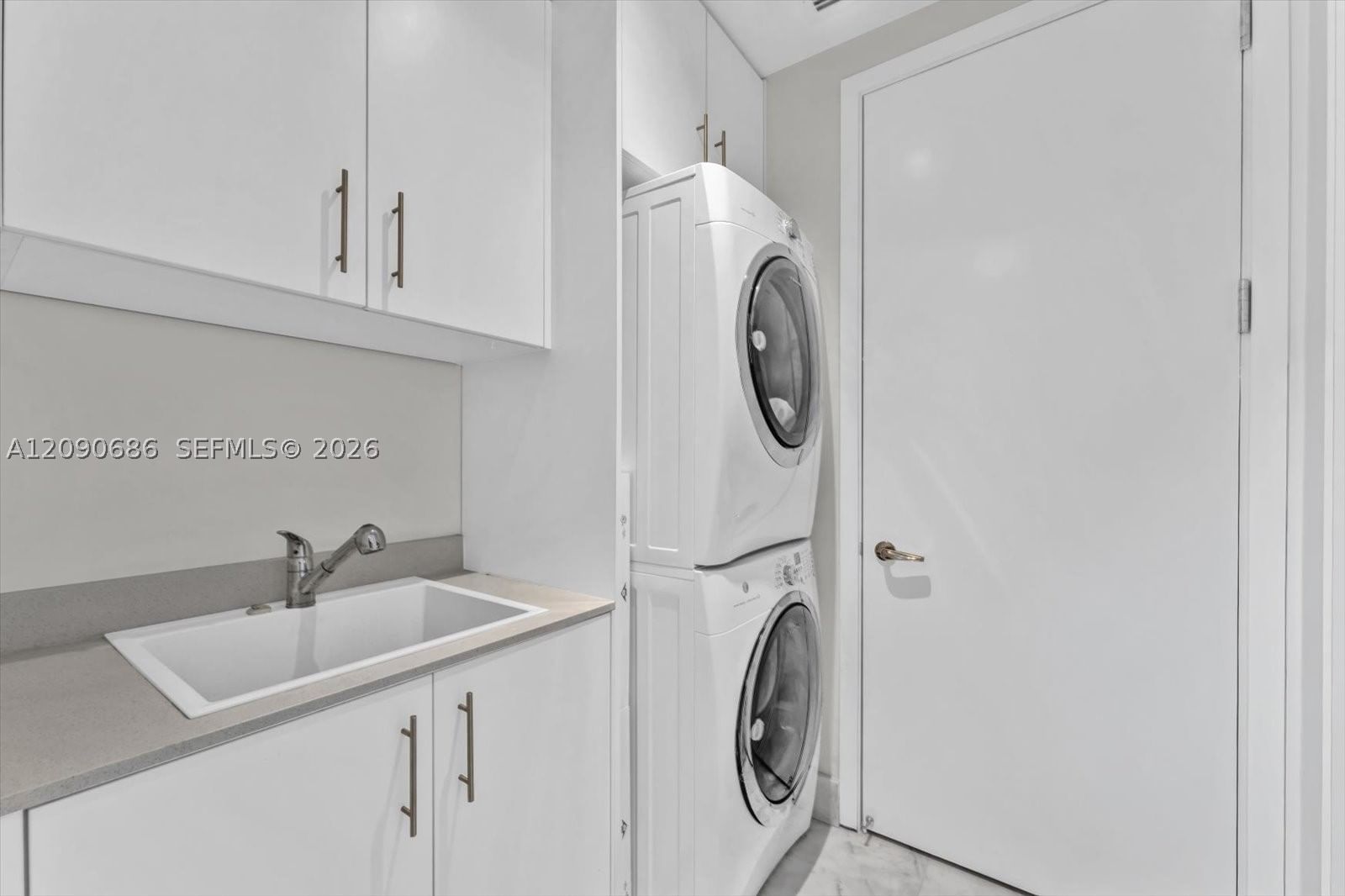 Real estate property located at 16901 Collins Ave #803, Miami-dade, Jade Signature Condo, Sunny Isles Beach, FL