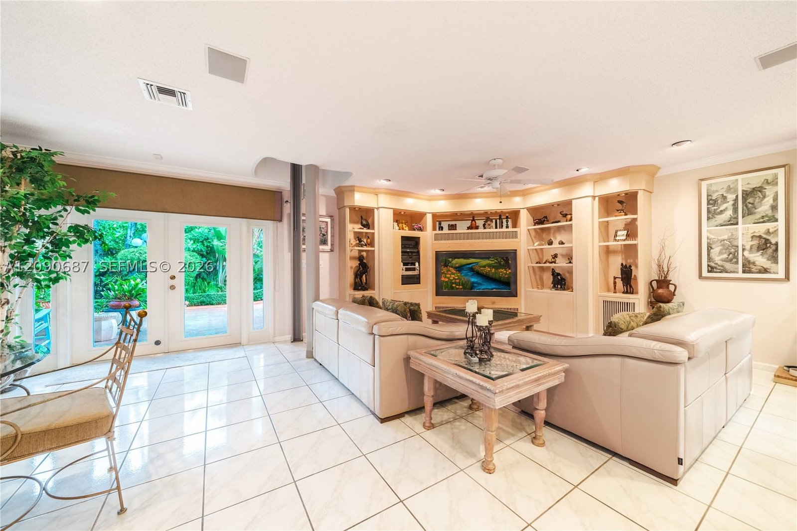 Real estate property located at 15935 82nd Ct, Miami-dade, Graham West, Miami Lakes, FL