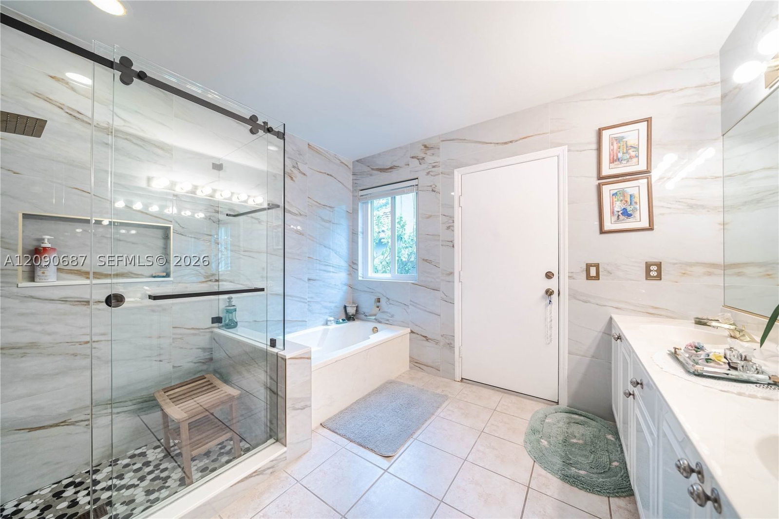Real estate property located at 15935 82nd Ct, Miami-dade, Graham West, Miami Lakes, FL