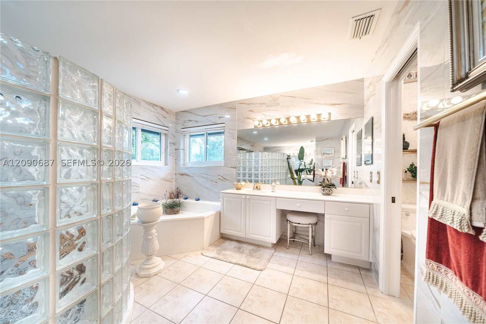 Real estate property located at 15935 82nd Ct, Miami-dade, Graham West, Miami Lakes, FL
