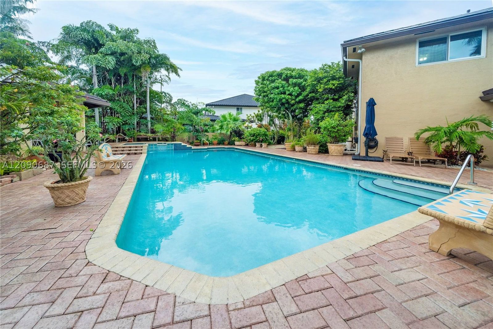 Real estate property located at 15935 82nd Ct, Miami-dade, Graham West, Miami Lakes, FL