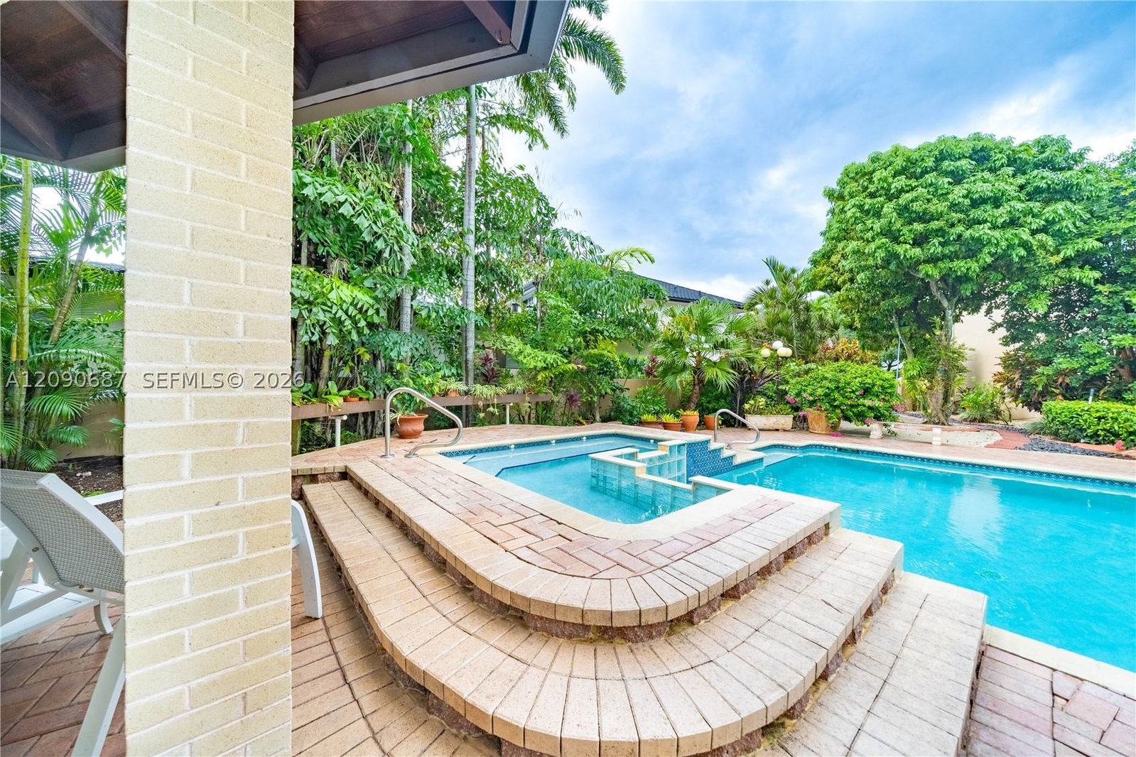 Real estate property located at 15935 82nd Ct, Miami-dade, Graham West, Miami Lakes, FL