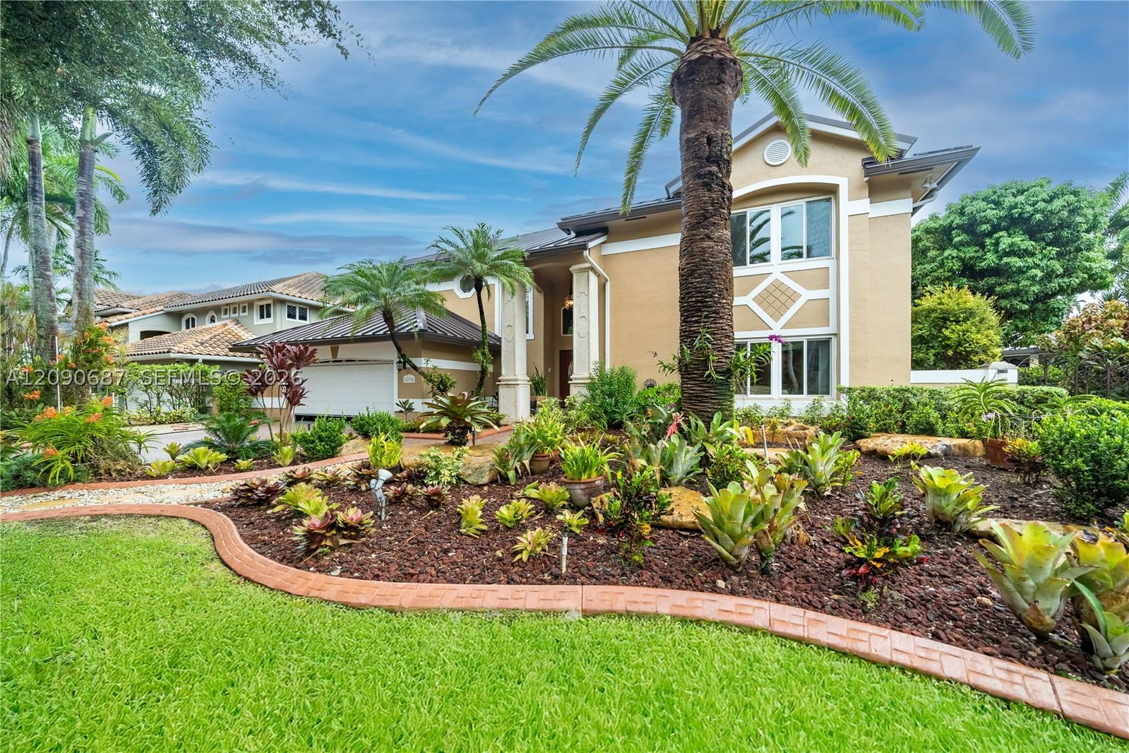 Real estate property located at 15935 82nd Ct, Miami-dade, Graham West, Miami Lakes, FL