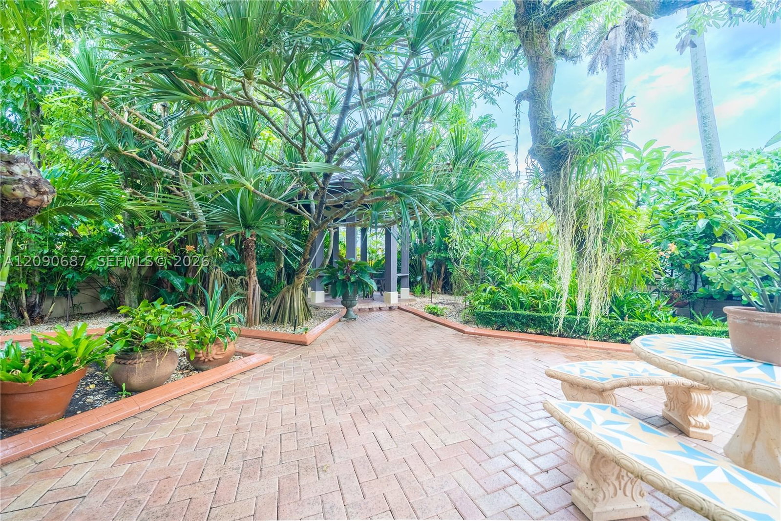 Real estate property located at 15935 82nd Ct, Miami-dade, Graham West, Miami Lakes, FL