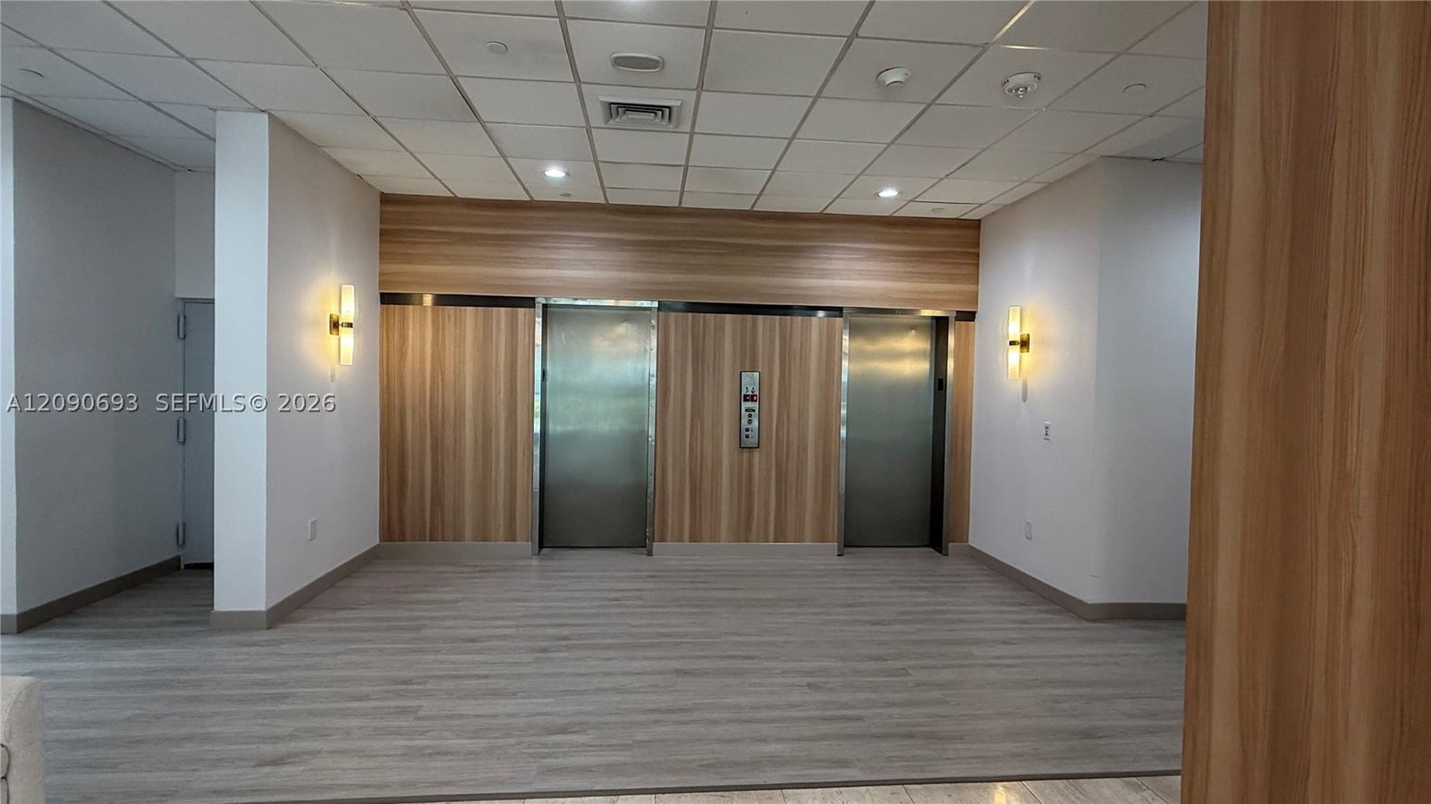 Real estate property located at 1401 Ocean Blvd #1001, Broward, Emerald Tower Condo, Pompano Beach, FL