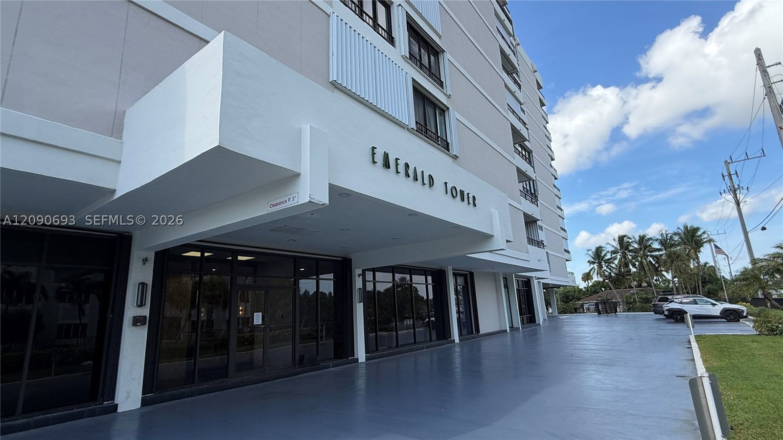 Real estate property located at 1401 Ocean Blvd #1001, Broward, Emerald Tower Condo, Pompano Beach, FL