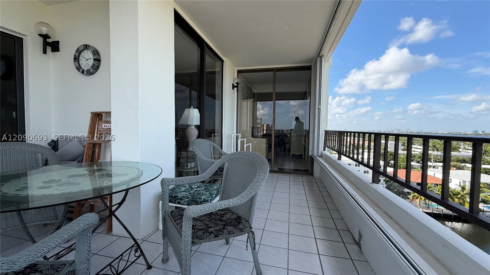 Real estate property located at 1401 Ocean Blvd #1001, Broward, Emerald Tower Condo, Pompano Beach, FL