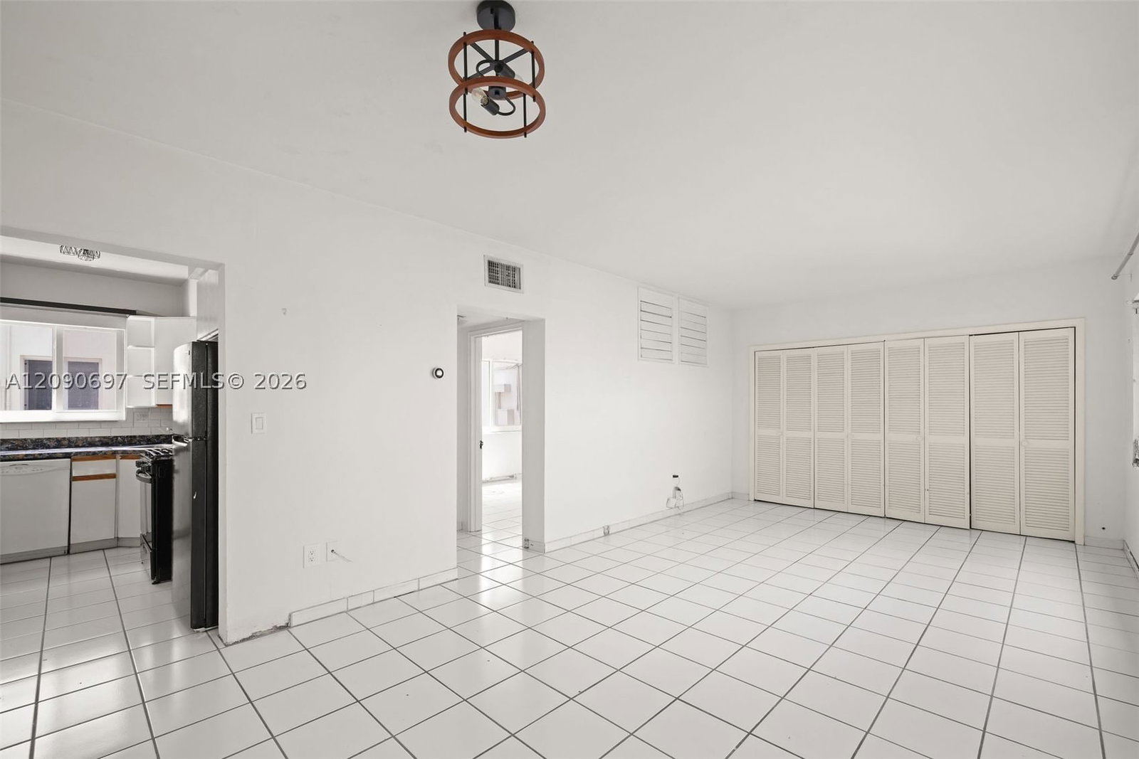 Real estate property located at 1130 Venetian Way #1D, Miami-dade, Sandpiper Villas Co-op, Miami, FL