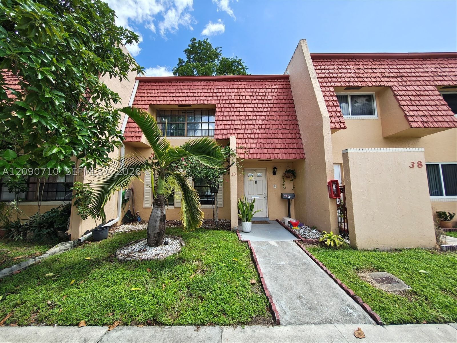 Real estate property located at 40 Pleasant Hill Ln #40, Broward, Shaker Village Phase 1, Tamarac, FL
