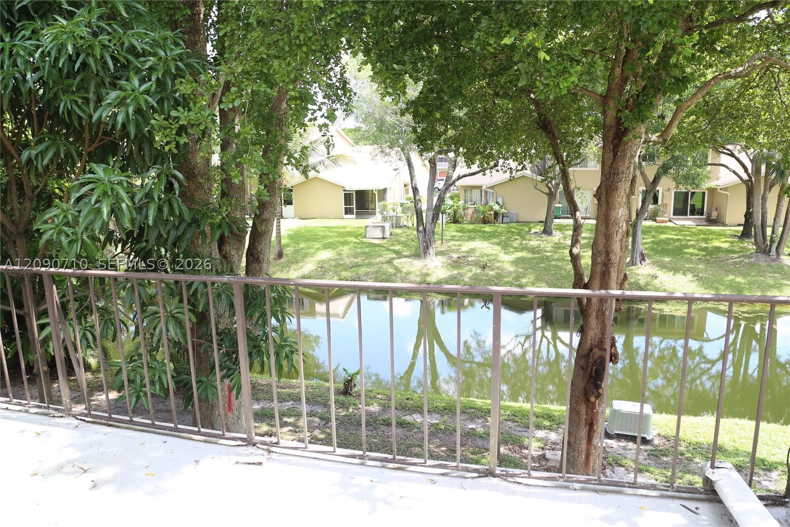 Real estate property located at 40 Pleasant Hill Ln #40, Broward, Shaker Village Phase 1, Tamarac, FL