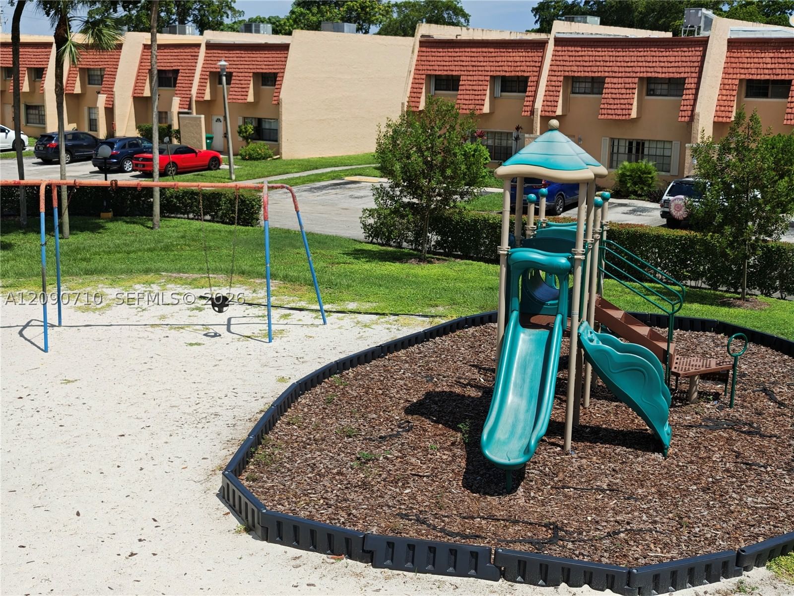 Real estate property located at 40 Pleasant Hill Ln #40, Broward, Shaker Village Phase 1, Tamarac, FL