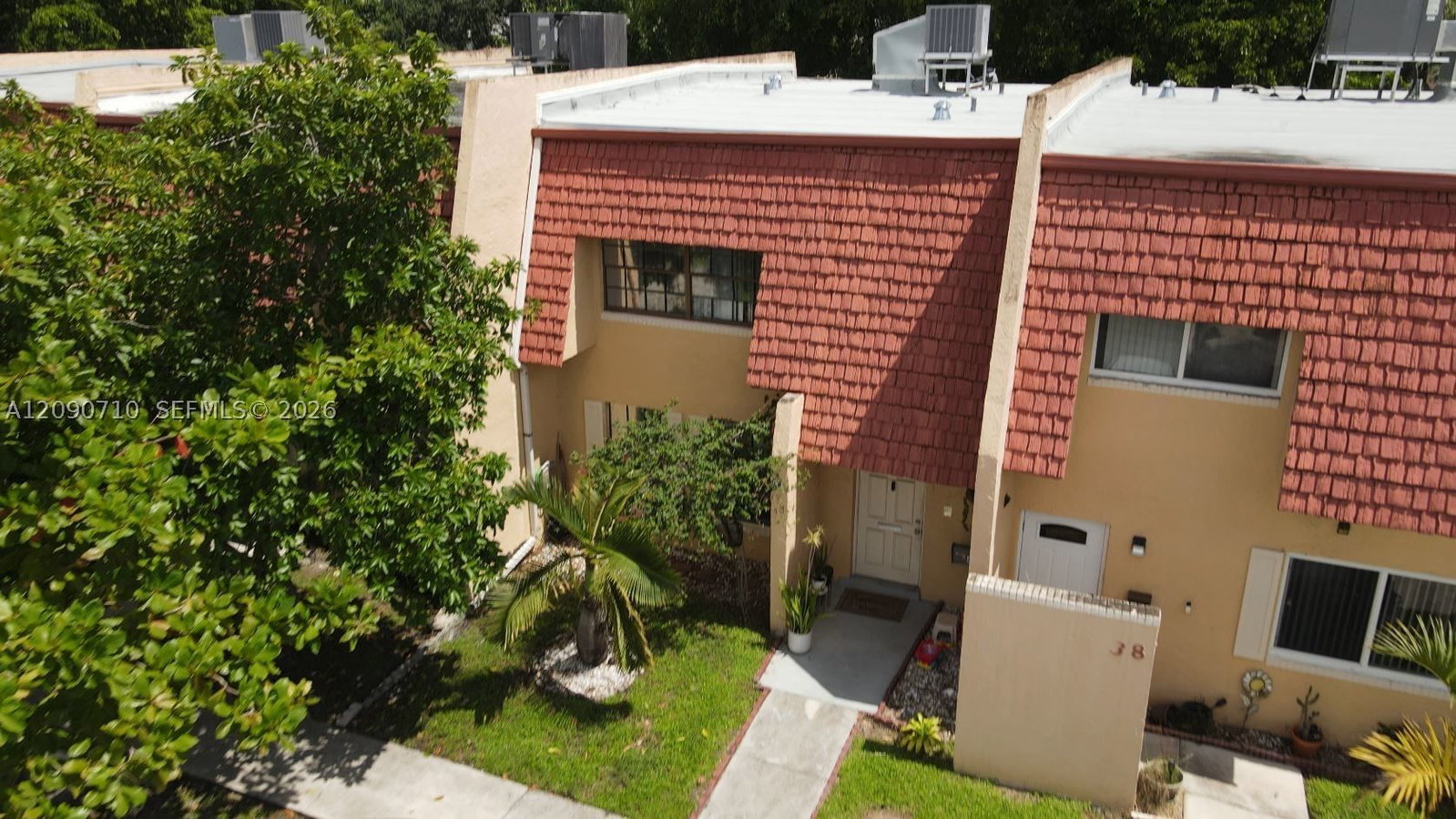 Real estate property located at 40 Pleasant Hill Ln #40, Broward, Shaker Village Phase 1, Tamarac, FL
