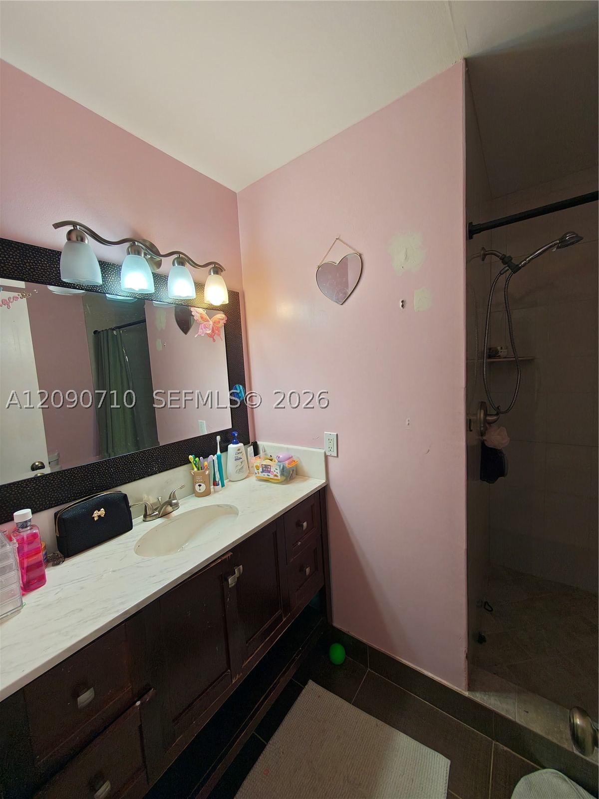 Real estate property located at 40 Pleasant Hill Ln #40, Broward, Shaker Village Phase 1, Tamarac, FL