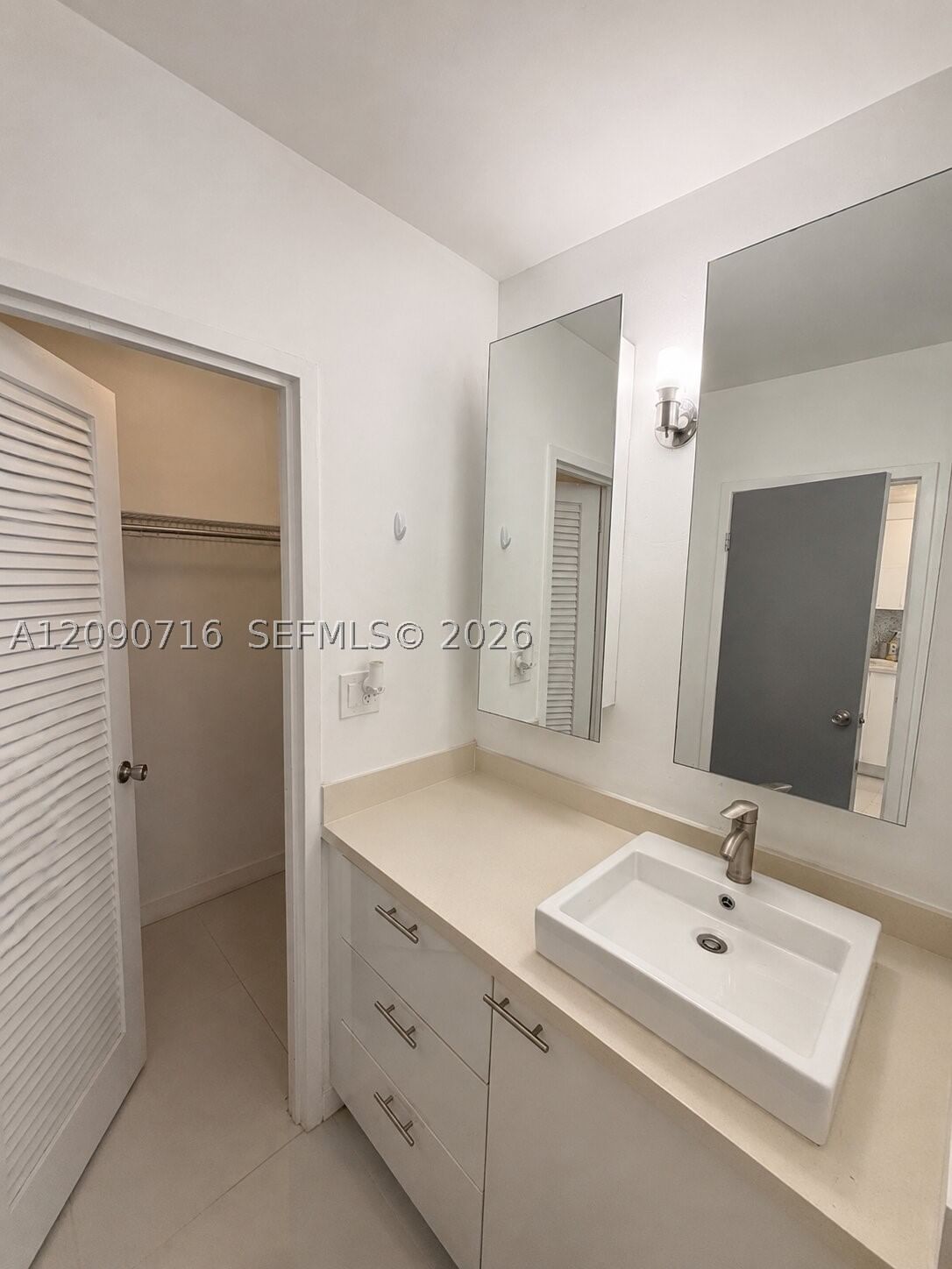 Real estate property located at , Miami-dade, The Decoplage Condo, Miami Beach, FL