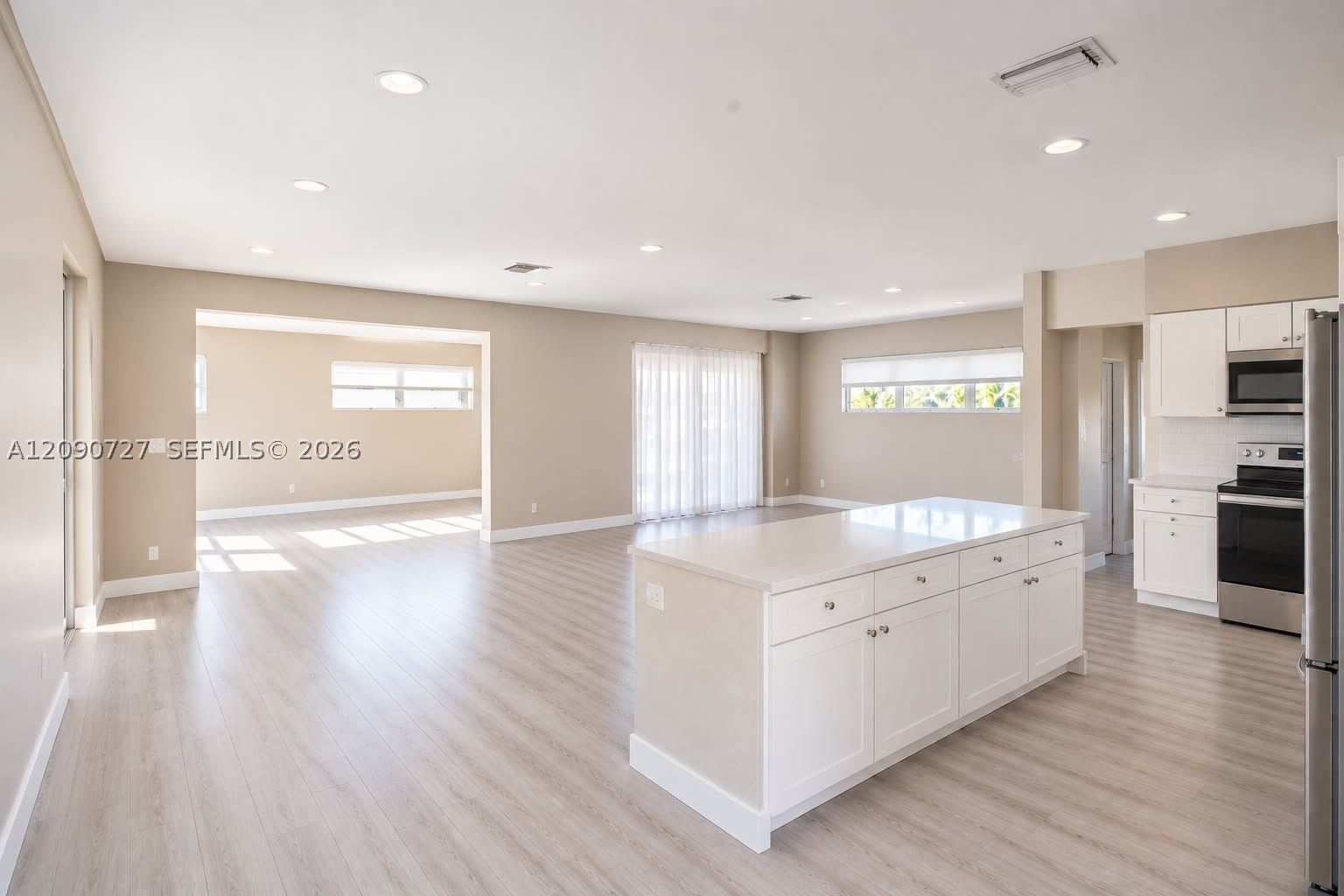 Real estate property located at 500 East Dr, Miami-dade, Highland Manor Sec 6, North Miami Beach, FL