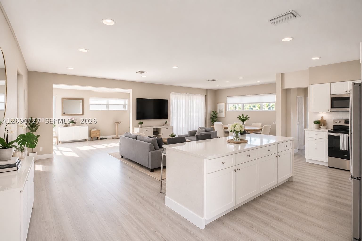 Real estate property located at 500 East Dr, Miami-dade, Highland Manor Sec 6, North Miami Beach, FL
