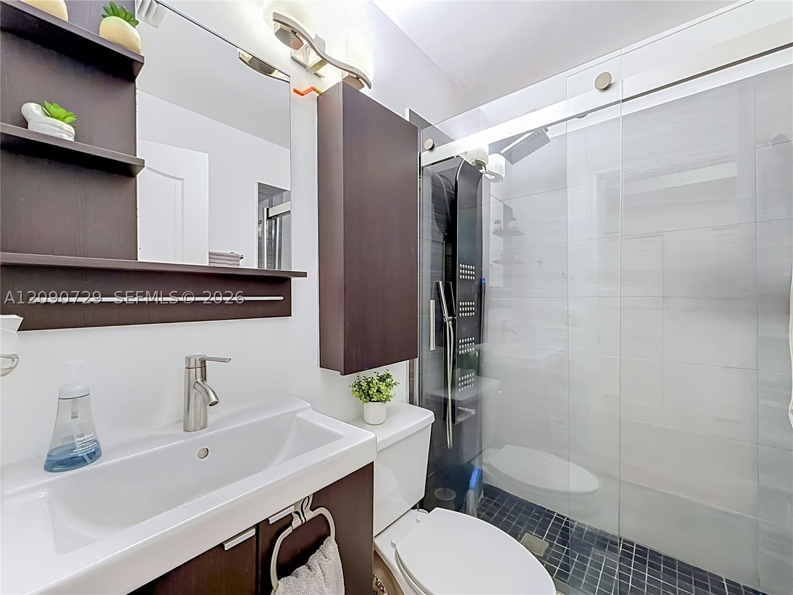 Real estate property located at 5073 114th Ct, Miami-dade, Doral Landings Townhomes, Doral, FL