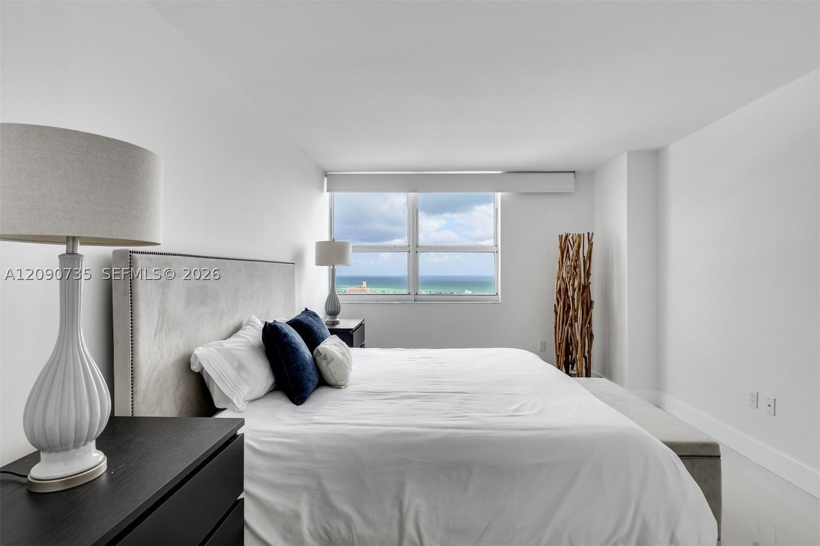 Real estate property located at 650 west ave #2710, Miami-dade, The Floridian Condo, Miami Beach, FL